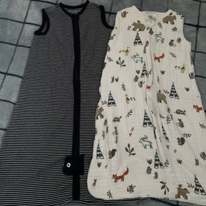🍒 3/$20 🍒 Set of 2 sleeveless sleep sacks, gently used